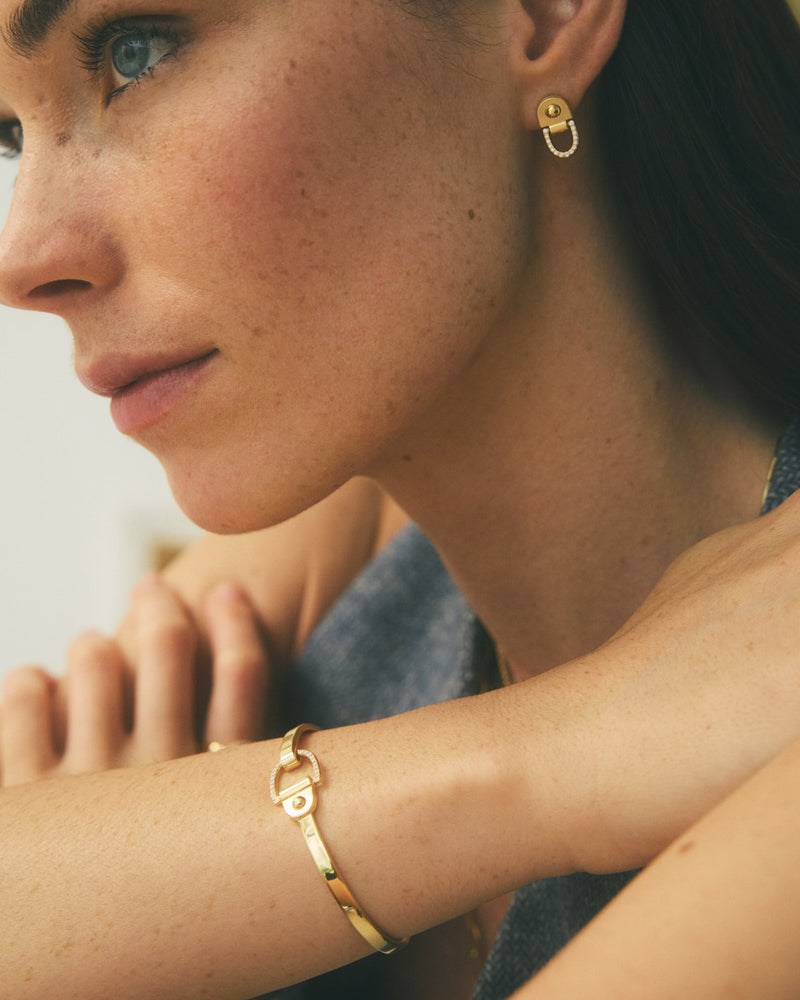 Rivet S Earrings - Yellow Gold & Diamonds - Image 2