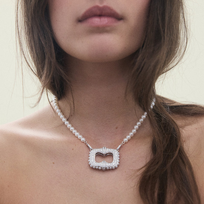 Collier Perles Unchained Plastron Or Blanc & Diamants | STATEMENT Paris - Image 2